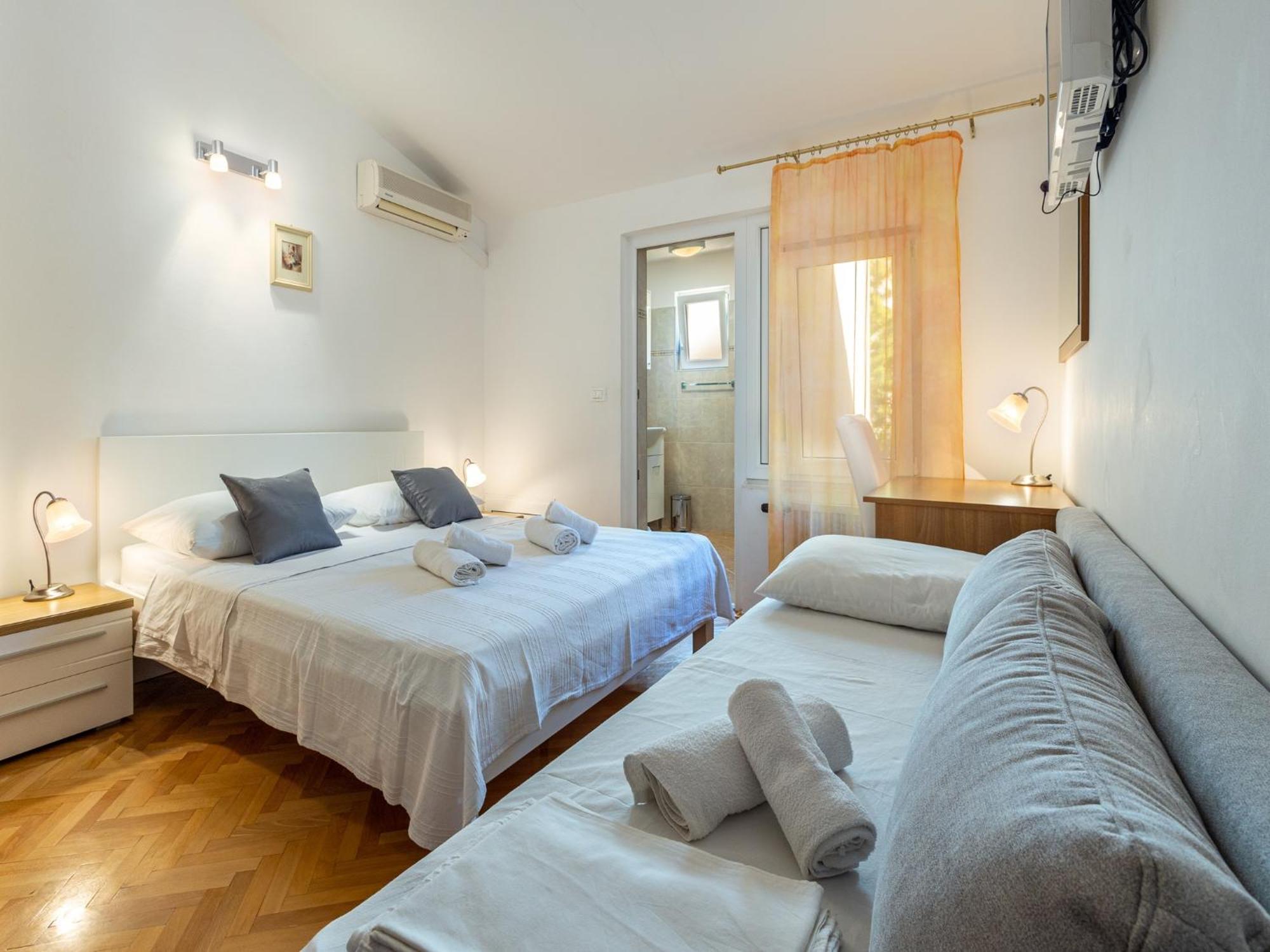 Duće Rosemary Apartments מראה חיצוני תמונה