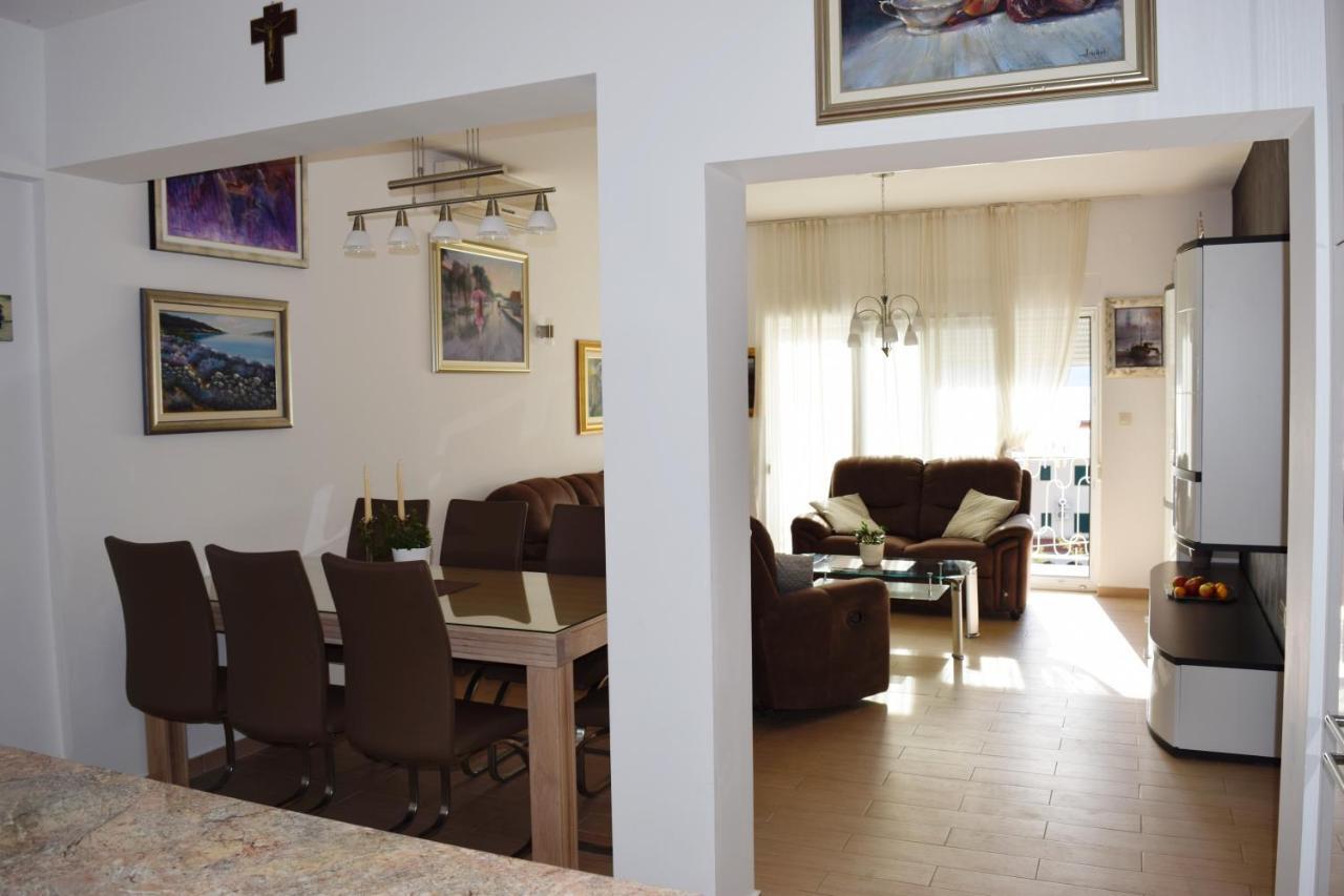 Duće Rosemary Apartments מראה חיצוני תמונה